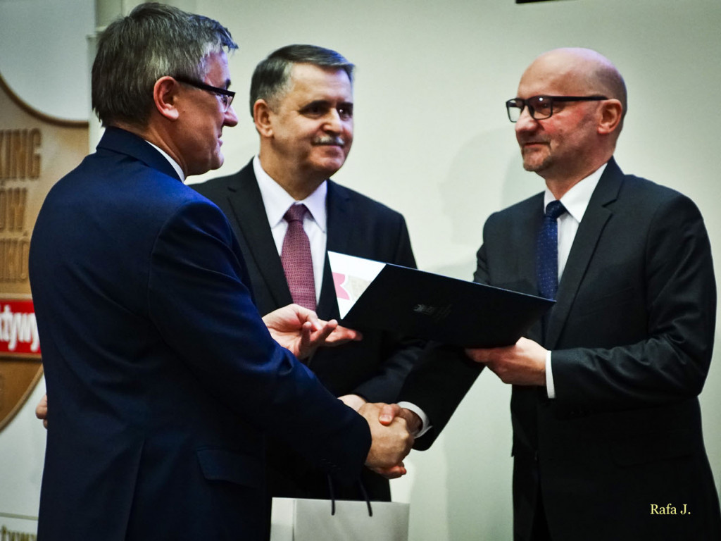  TYTUŁU ,,ZŁOTEJ SZKOŁY DLA ZS Nr 1