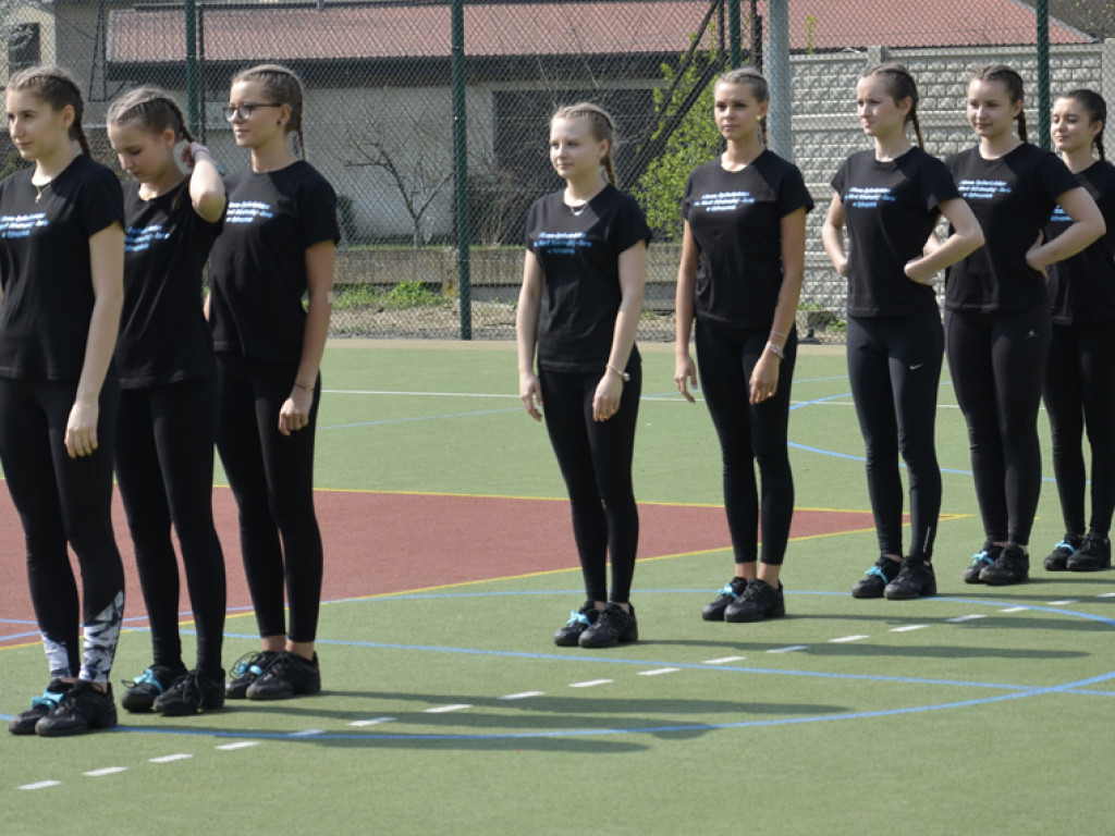 OSTRZESZÓW: Uroczysty finał przebudowy boiska sportowego przy I Liceum Ogólnokształcącym