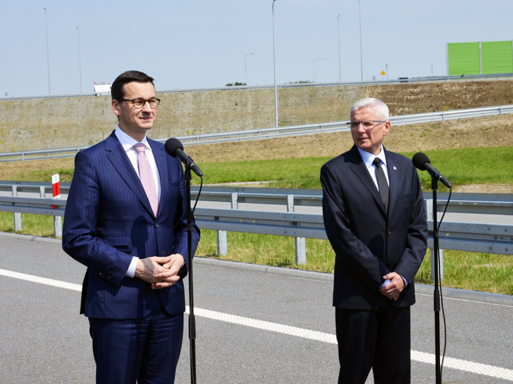 Premier Morawiecki na obwodnicy Kępna