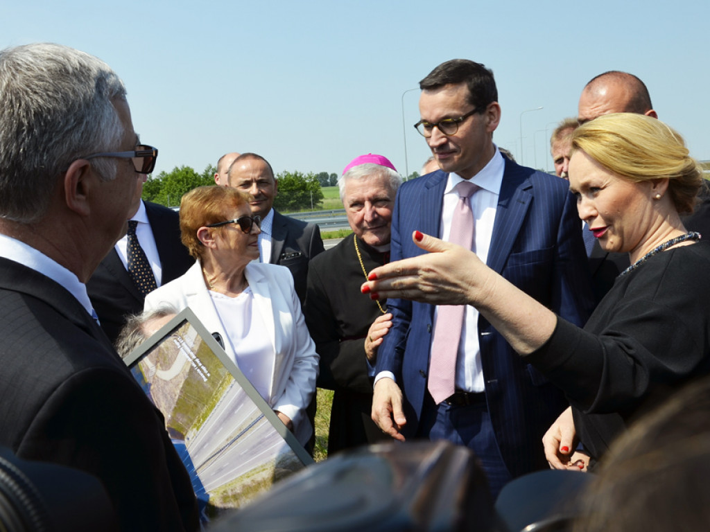 Premier Morawiecki na obwodnicy Kępna