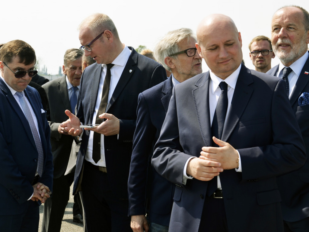 Premier Morawiecki na obwodnicy Kępna