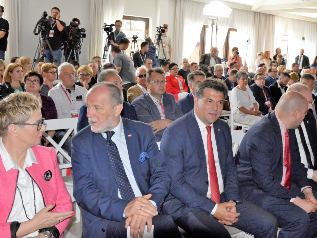 Konferencja z udziałem premiera Morawieckiego