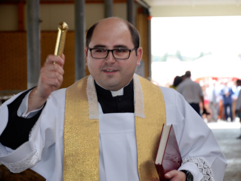 KRASZEWICE: Otwarli na wskroś nowoczesną oborę