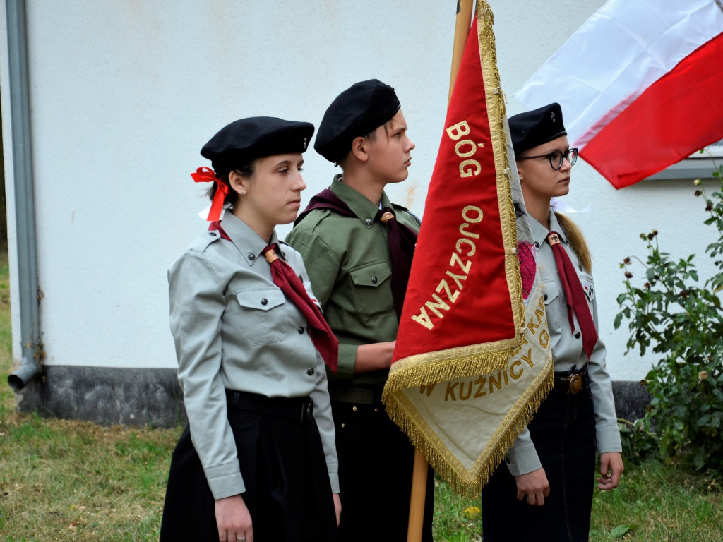 KUŹNICA GRABOWSKA: Marszałkowi Piłsudskiemu wdzięczni mieszkańcy