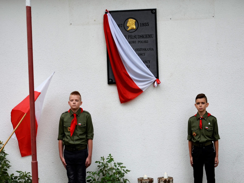 KUŹNICA GRABOWSKA: Marszałkowi Piłsudskiemu wdzięczni mieszkańcy