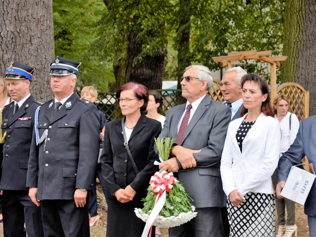 KUŹNICA GRABOWSKA: Marszałkowi Piłsudskiemu wdzięczni mieszkańcy