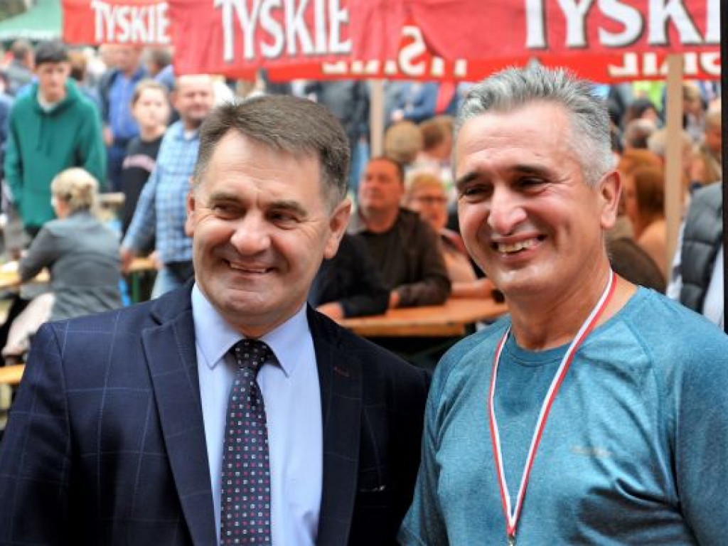 Kopytka ze szpinakiem, z polędwiczkami w sosie kurkowym...