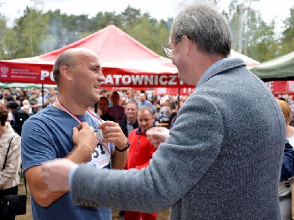 Kopytka ze szpinakiem, z polędwiczkami w sosie kurkowym...