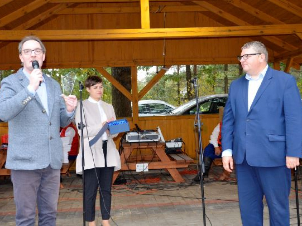 Kopytka ze szpinakiem, z polędwiczkami w sosie kurkowym...