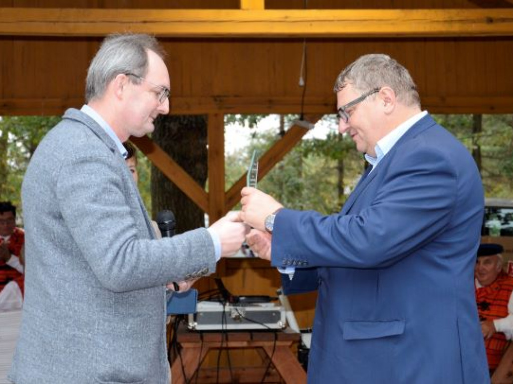 Kopytka ze szpinakiem, z polędwiczkami w sosie kurkowym...