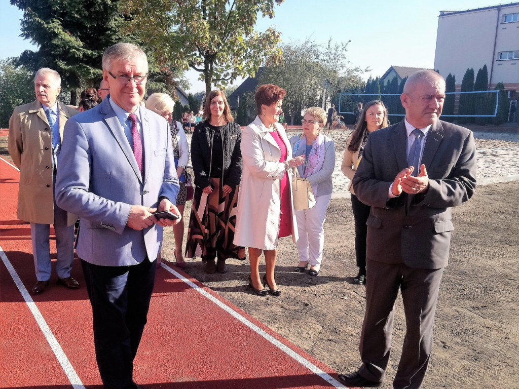 Mają nowe boisko sportowo-rekreacyjne