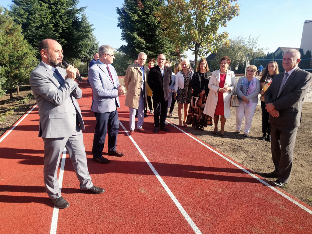 Mają nowe boisko sportowo-rekreacyjne