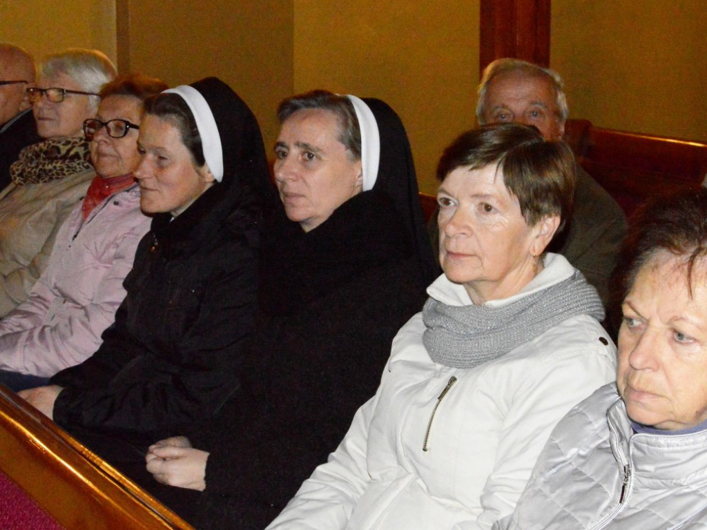 Koncert zaduszkowo-patriotyczny u Chrystusa Króla (FILM)