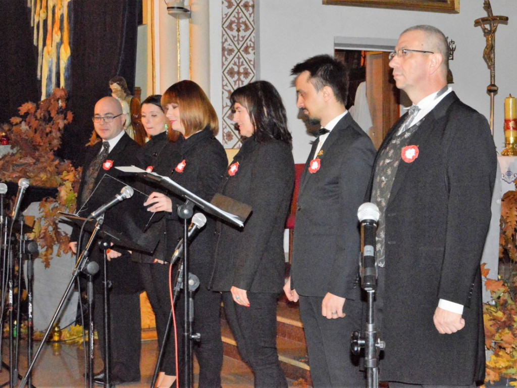 Koncert zaduszkowo-patriotyczny u Chrystusa Króla (FILM)