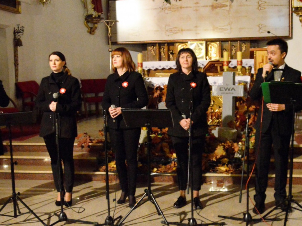 Koncert zaduszkowo-patriotyczny u Chrystusa Króla (FILM)