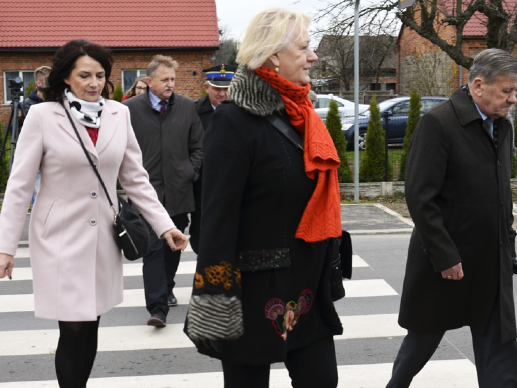 Uroczyste otwarcie blisko 12-kilometrowego odcinka drogi Krążkowy - Mikorzyn