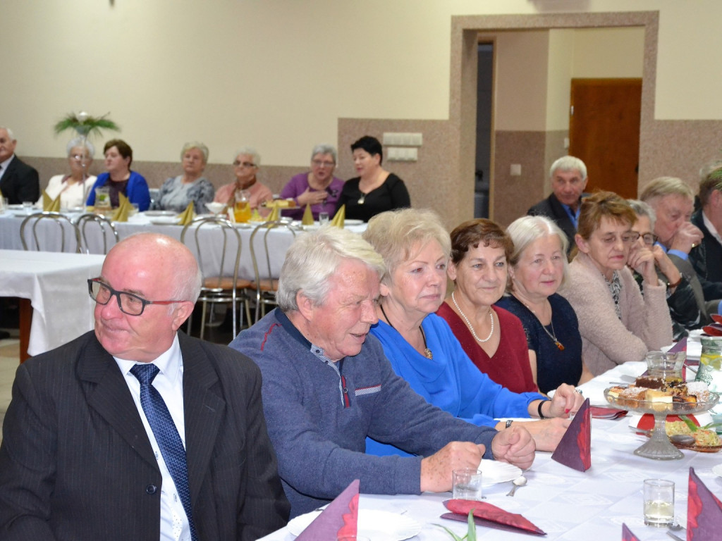 CZAJKÓW: Wielka feta dla seniorów (FILM)