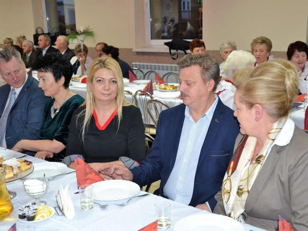 CZAJKÓW: Wielka feta dla seniorów (FILM)