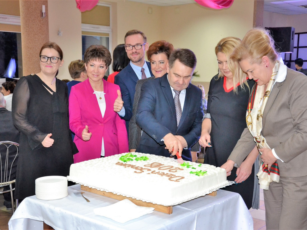 CZAJKÓW: Wielka feta dla seniorów (FILM)