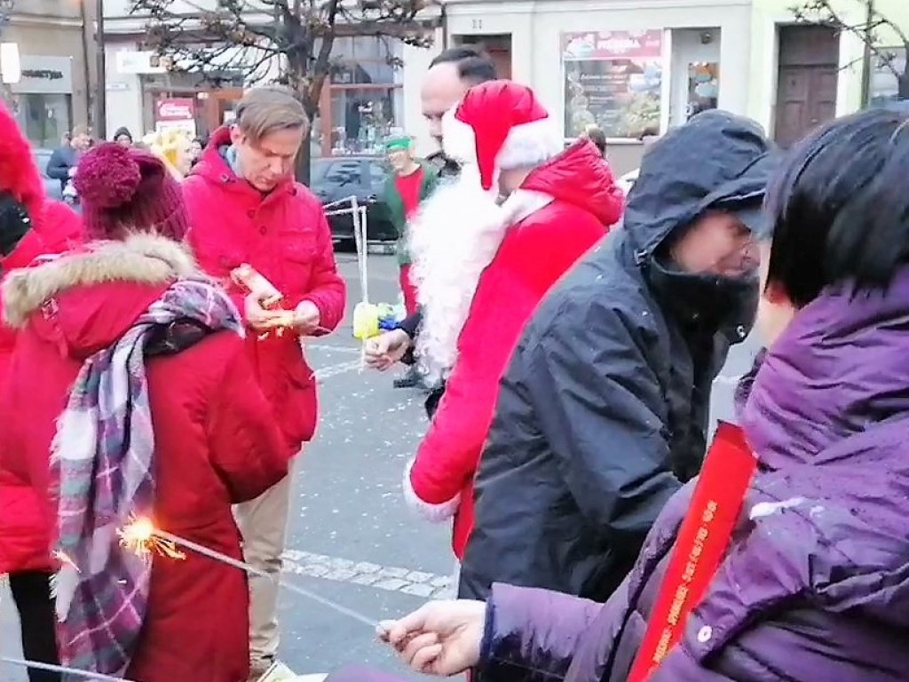 Mikołajki na ostrzeszowskim Rynku (FILM)