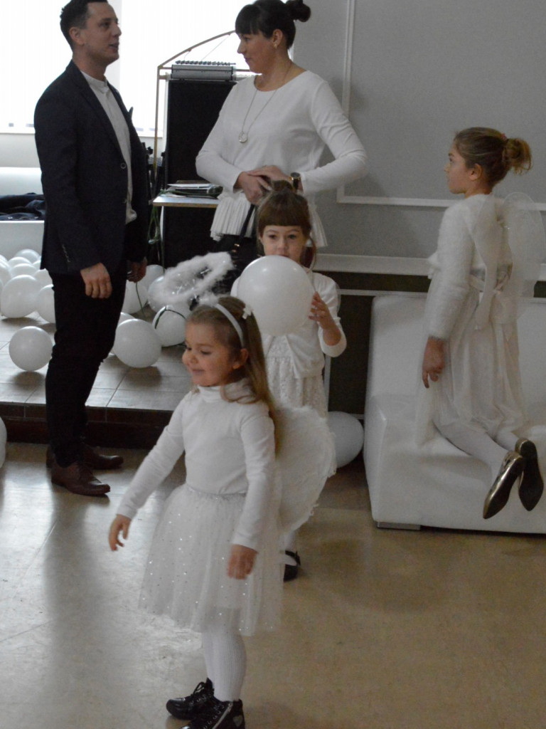 Anieli w Bieli dla Oliwii Tomala (FILM)