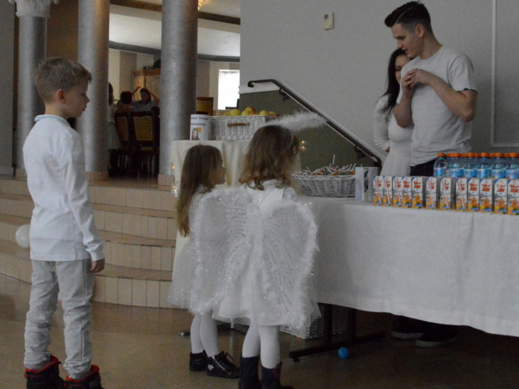 Anieli w Bieli dla Oliwii Tomala (FILM)