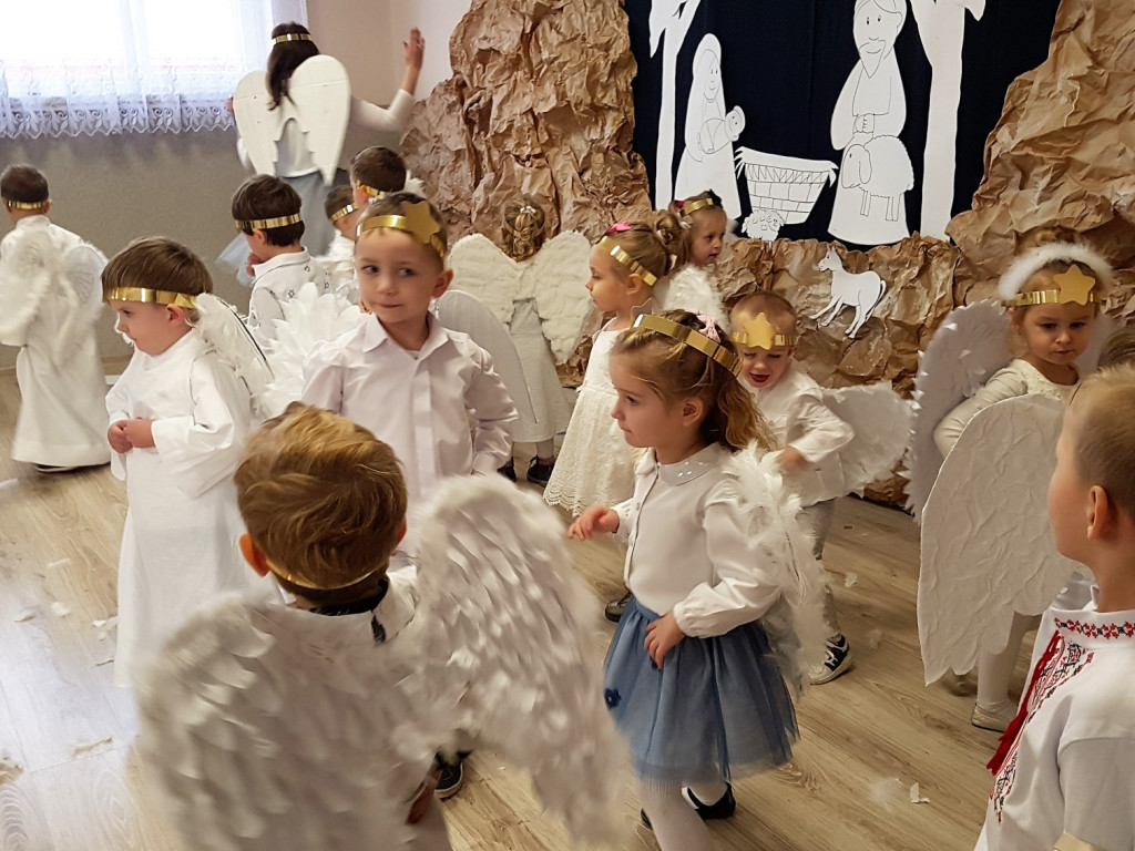 Wigilijne spotkanie przedszkolaków w Bukownicy