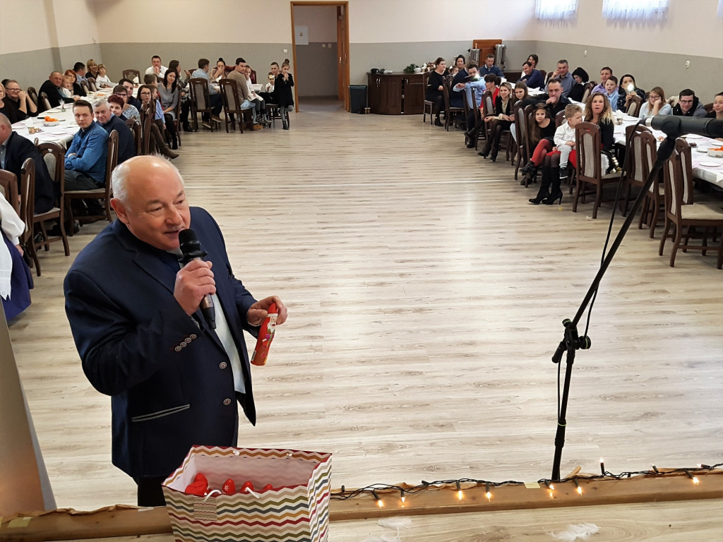 Wigilijne spotkanie przedszkolaków w Bukownicy