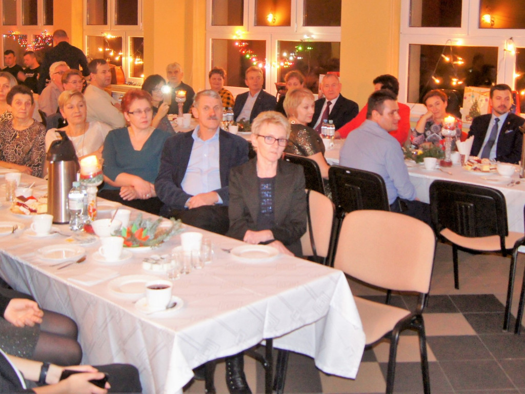 Świąteczne kolędowanie w Skrzynkach