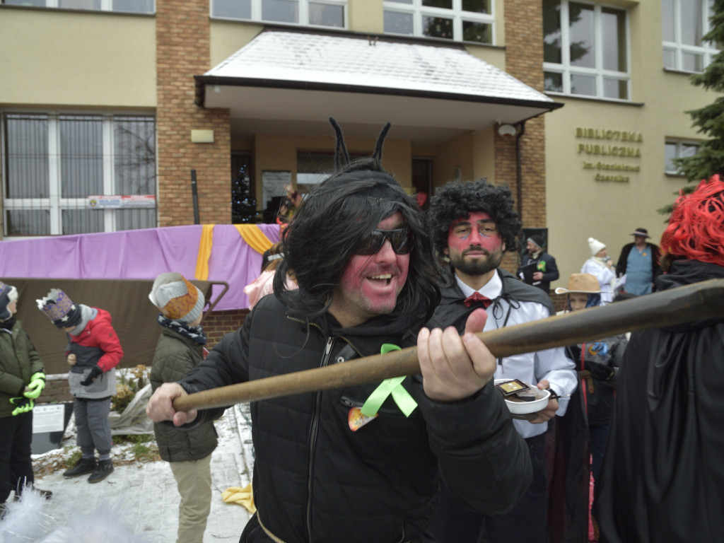 Ulicami Ostrzeszowa przeszedł Orszak Trzech Króli (fotoreportaż Grzegorza Kosmali)