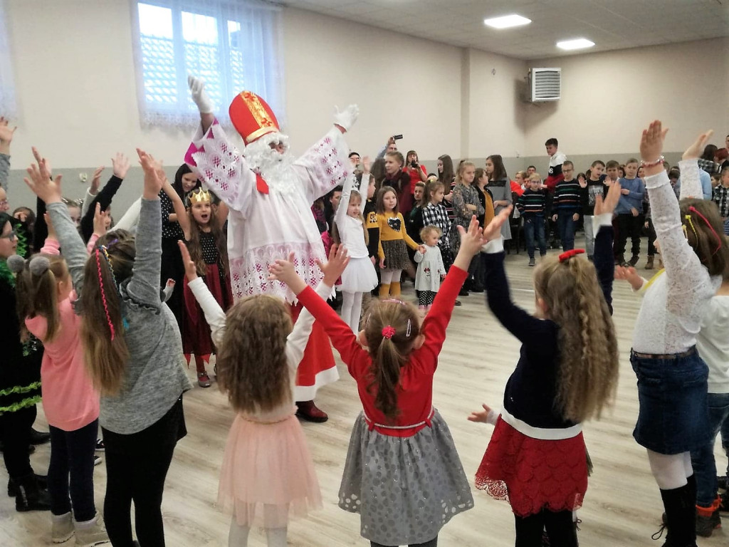 CHOINKA SZKOLNA W BUKOWNICY