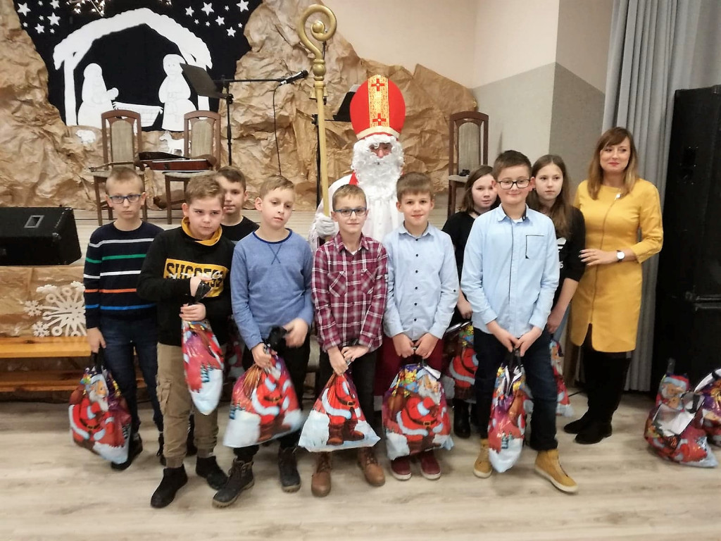 CHOINKA SZKOLNA W BUKOWNICY