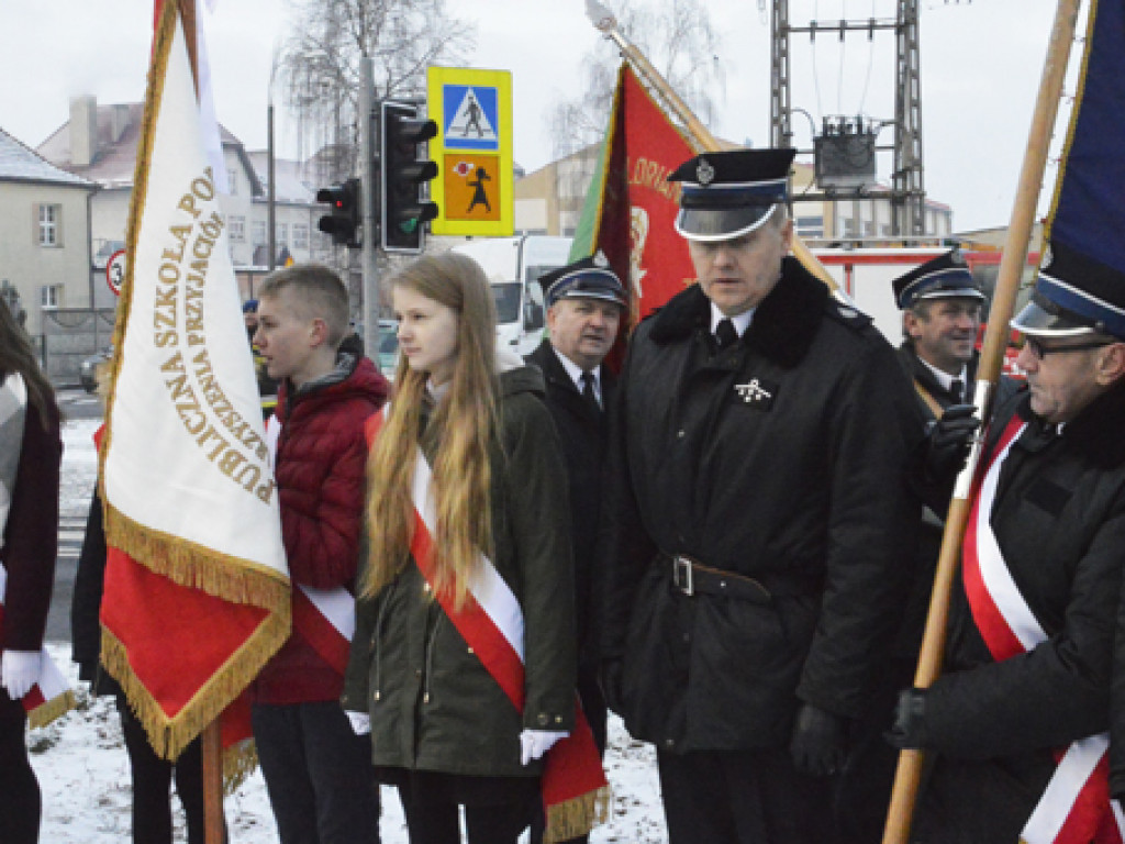DORUCHÓW: Odsłonięcie pomnika upamiętniającego powstańców wielkopolskich (FILM)