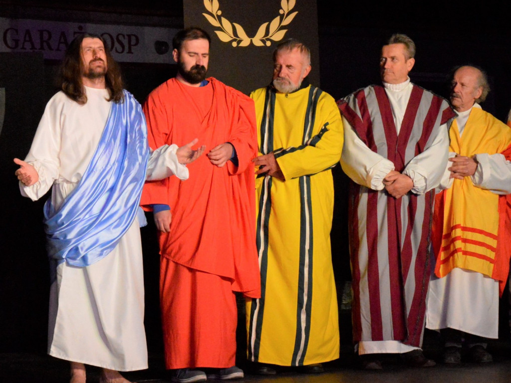 Misterium Męki Pańskiej w Niedźwiedziu (FOTO i FILM)