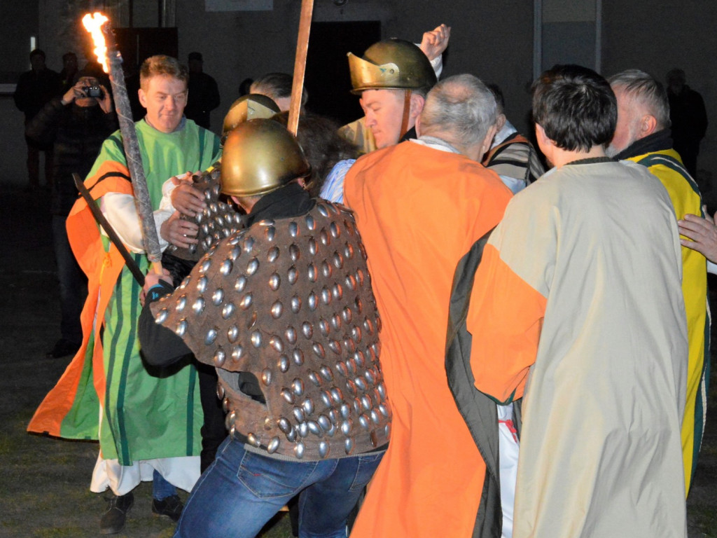 Misterium Męki Pańskiej w Niedźwiedziu (FOTO i FILM)