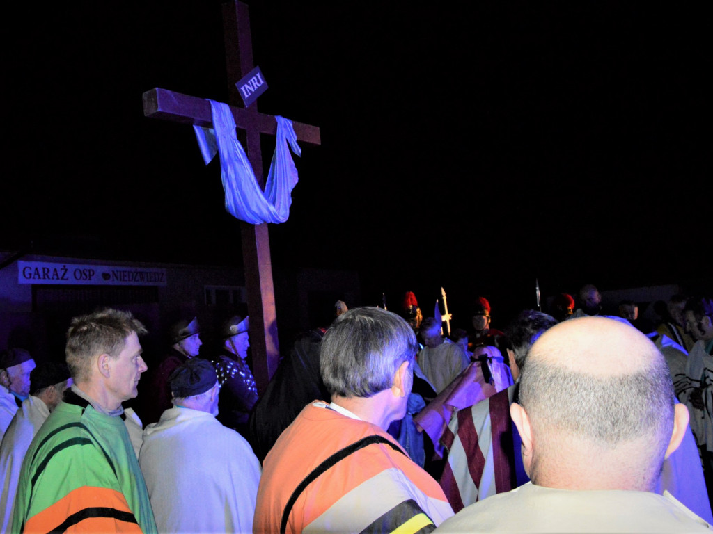 Misterium Męki Pańskiej w Niedźwiedziu (FOTO i FILM)