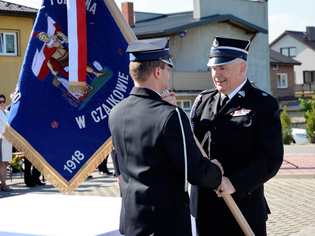 CZAJKÓW: Nowy sztandar na 100-lecie jednostki (ZDJĘCIA)