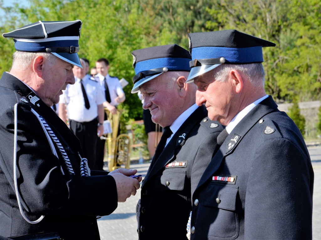 CZAJKÓW: Nowy sztandar na 100-lecie jednostki (ZDJĘCIA)