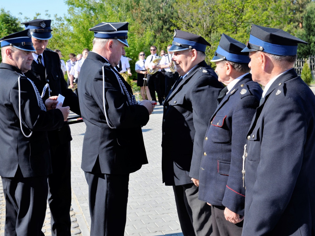 CZAJKÓW: Nowy sztandar na 100-lecie jednostki (ZDJĘCIA)