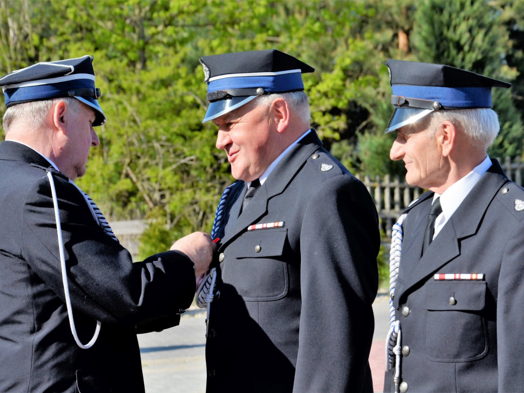 CZAJKÓW: Nowy sztandar na 100-lecie jednostki (ZDJĘCIA)