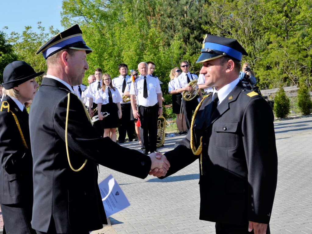 CZAJKÓW: Nowy sztandar na 100-lecie jednostki (ZDJĘCIA)