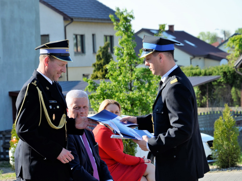 CZAJKÓW: Nowy sztandar na 100-lecie jednostki (ZDJĘCIA)