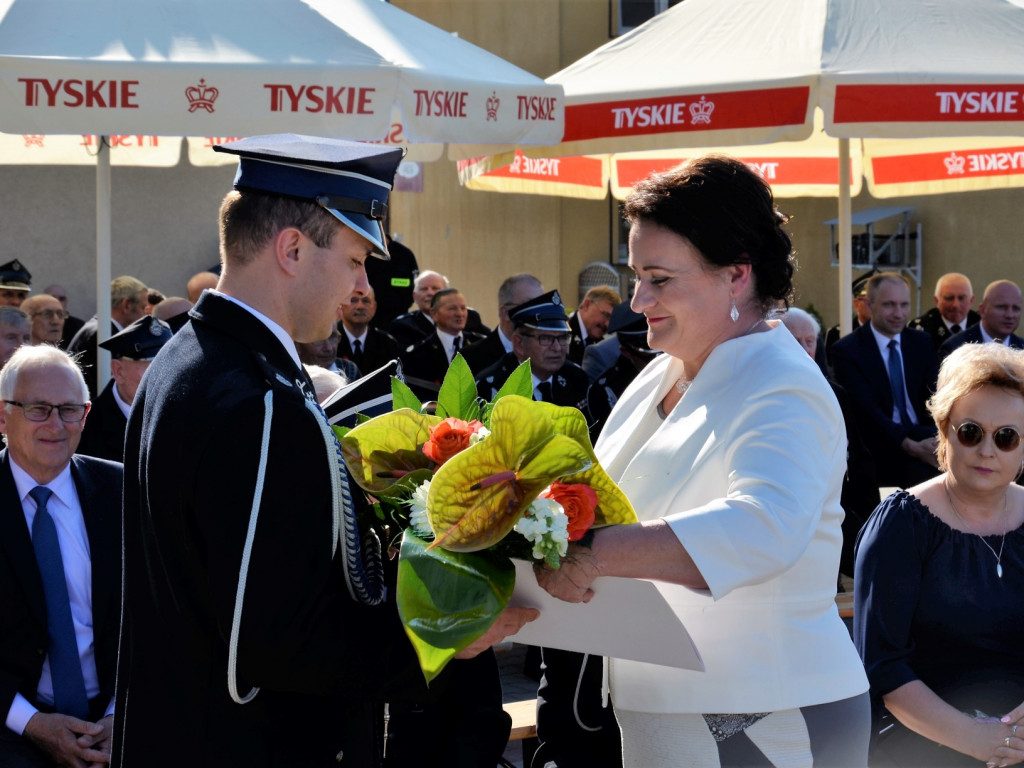 CZAJKÓW: Nowy sztandar na 100-lecie jednostki (ZDJĘCIA)