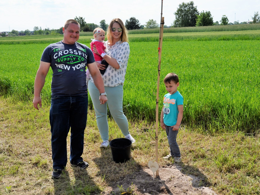 Będą się rozwijać i rosnąć razem z ich pociechami