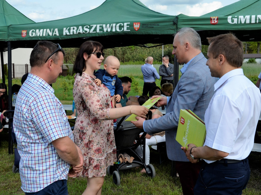 Będą się rozwijać i rosnąć razem z ich pociechami