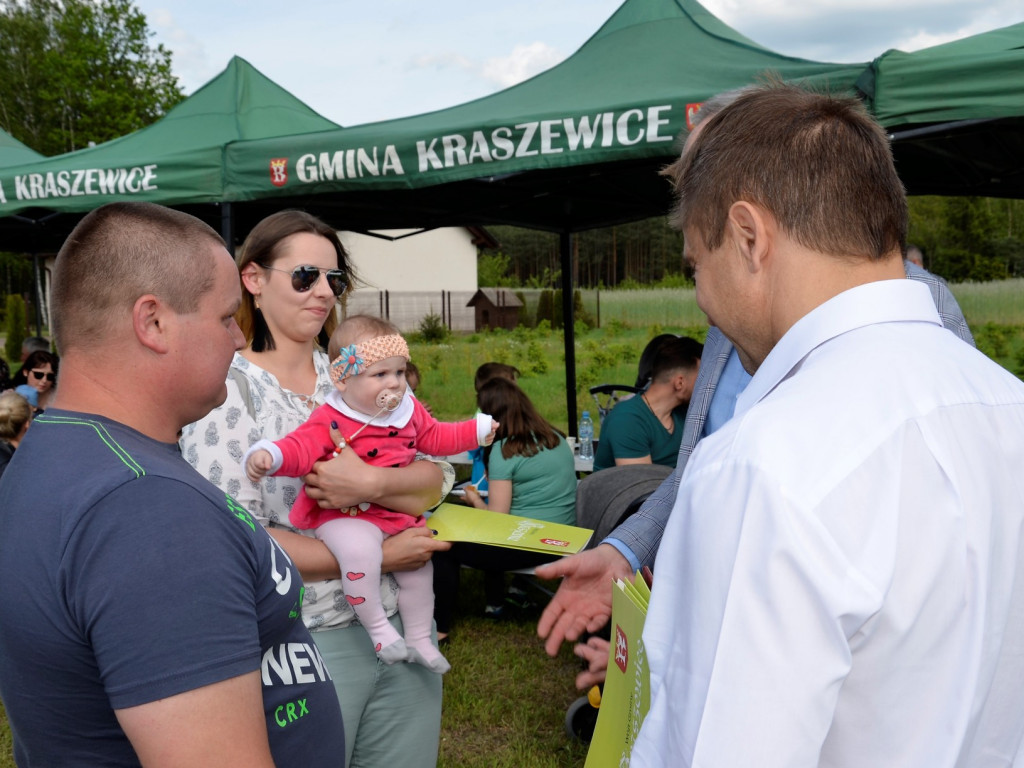 Będą się rozwijać i rosnąć razem z ich pociechami
