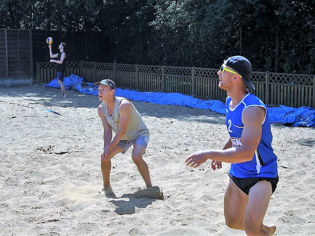 19 edycja turnieju siatkówki plażowej Poniks Cup w Rojowie (ZDJĘCIA)