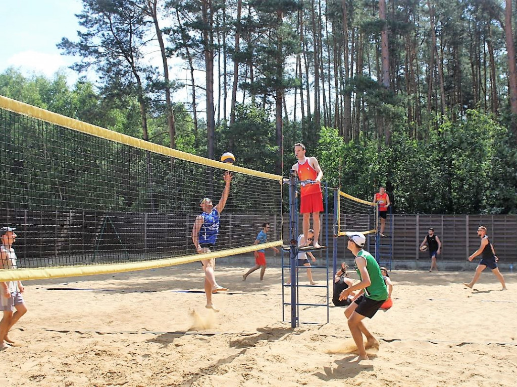 19 edycja turnieju siatkówki plażowej Poniks Cup w Rojowie (ZDJĘCIA)