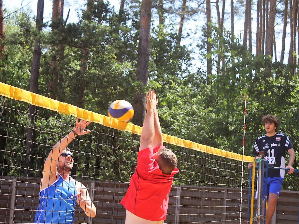 19 edycja turnieju siatkówki plażowej Poniks Cup w Rojowie (ZDJĘCIA)