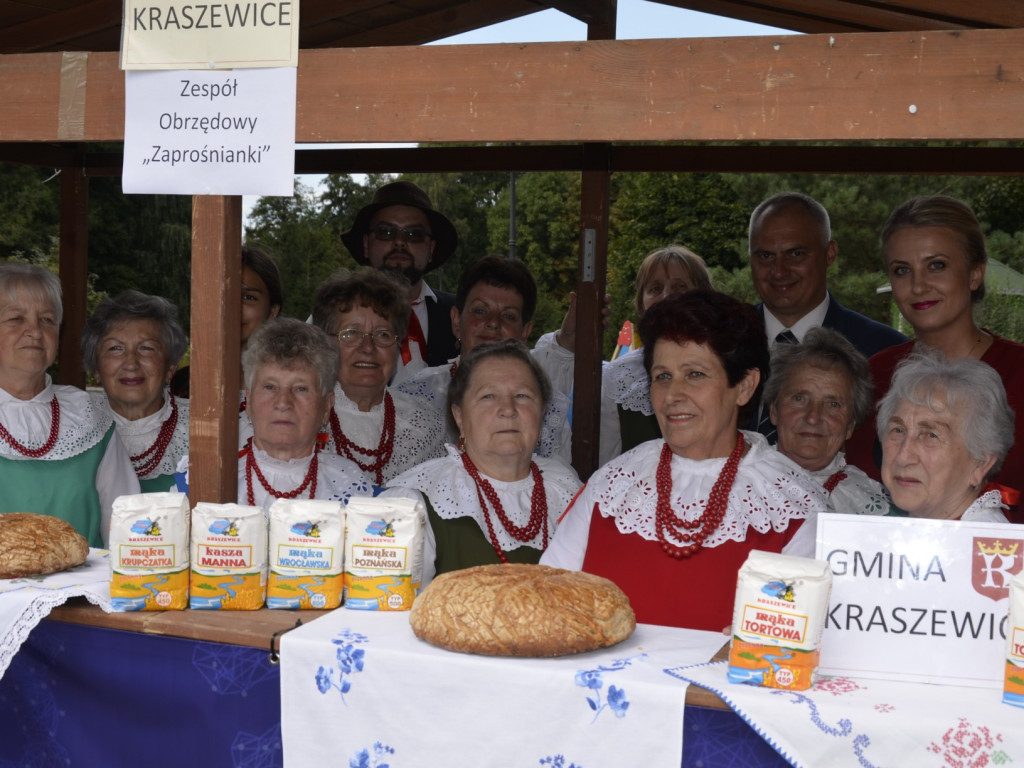 Państwo musi być z obywatelami - mówił w Ostrzeszowie premier Mateusz Morawiecki